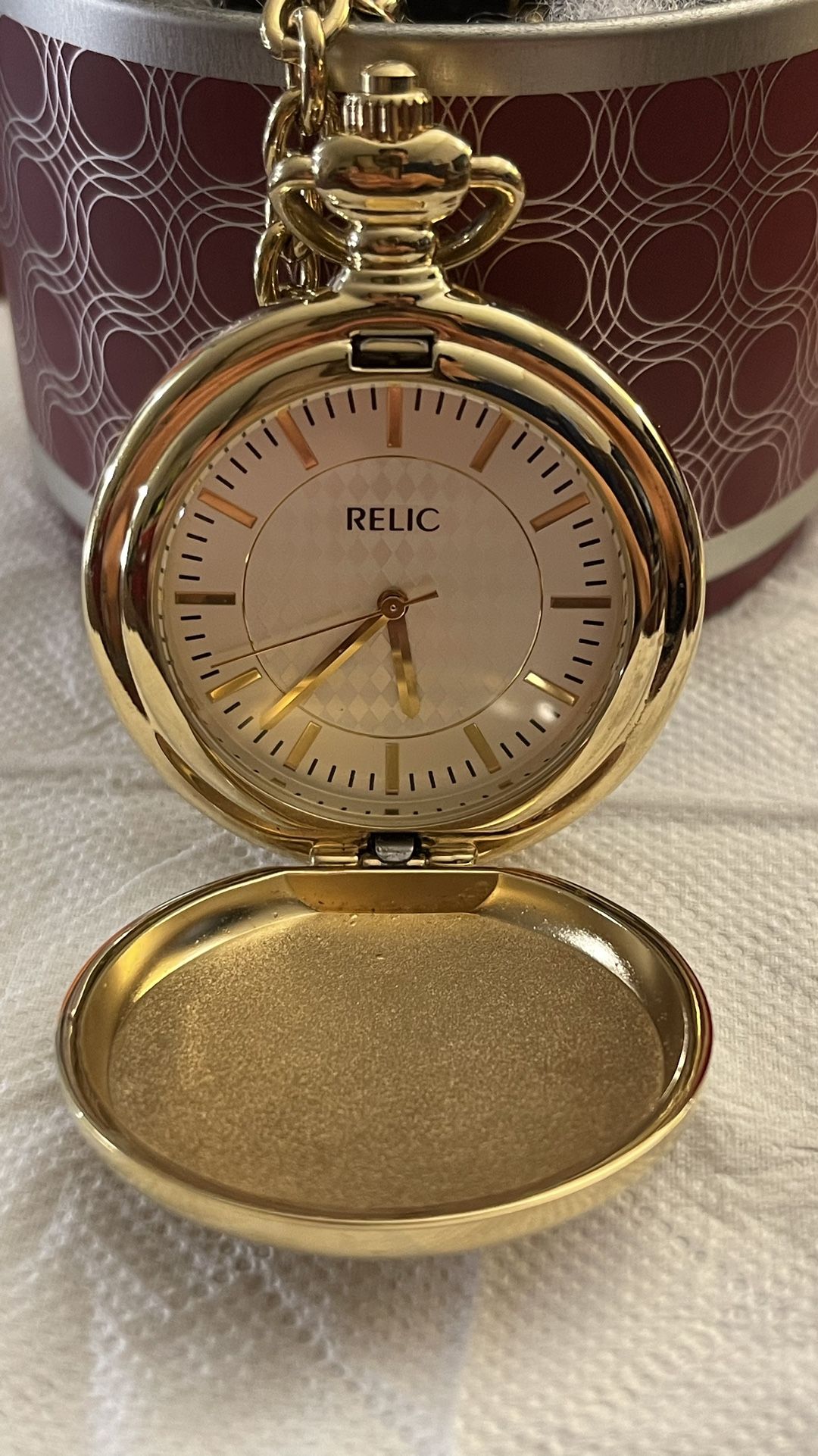 Relic Quartz Pocket Watch Gold