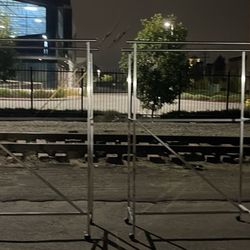 Clothing Rack/Raca Para Ropa