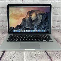 MacBook Pro 2.7 GHz, Intel i5, 8GB Ram, 250GB  HD, Intel Iris Graphics 6100