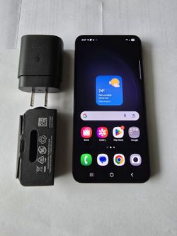 Samsung Galaxy S23 5G UNLOCKED 128GB Like New $340