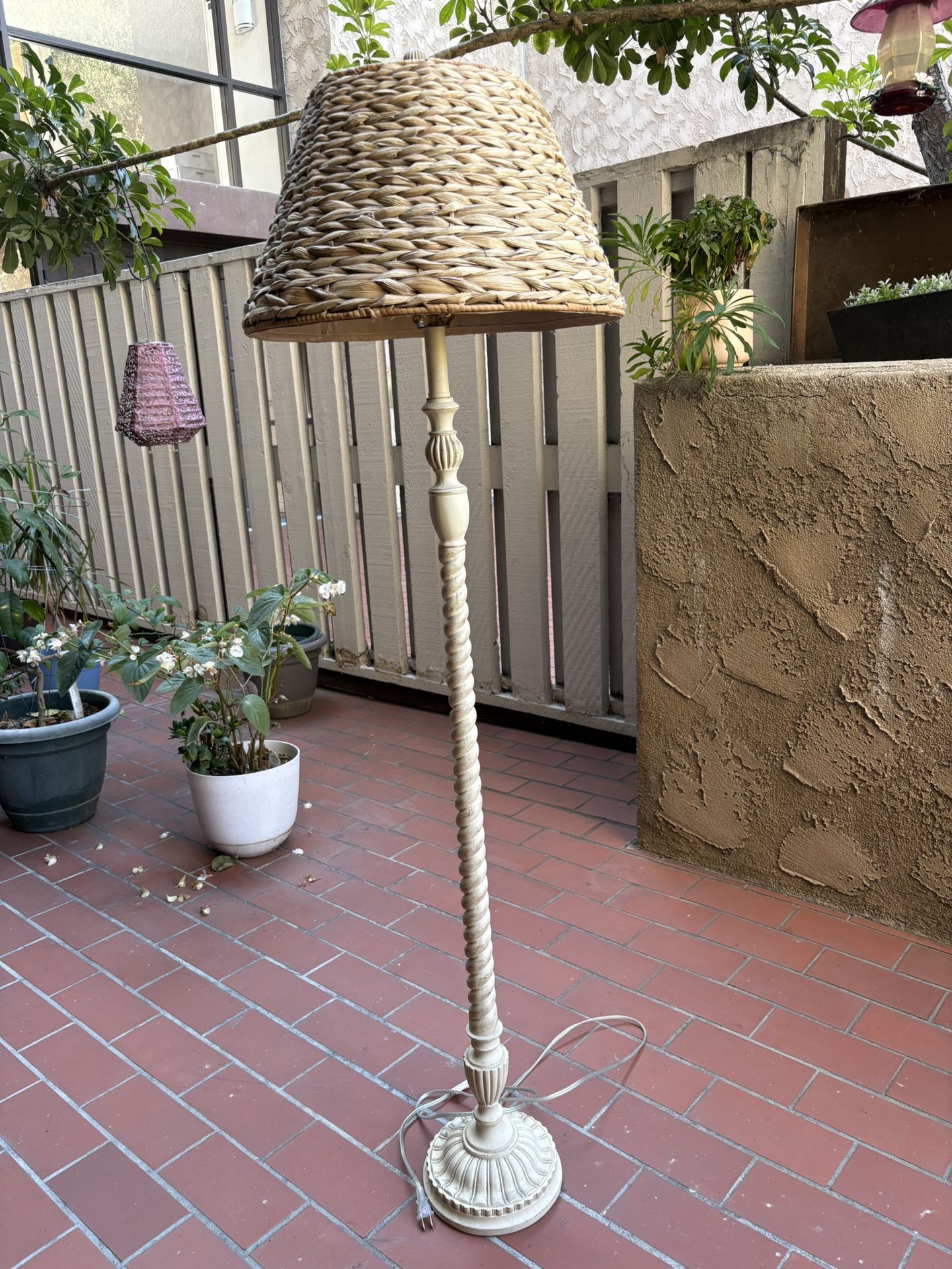 Ballard Design Floor Lamp With Woven Grass Shade