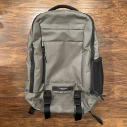 Timbuk2 Authority 17” Pack Deluxe Laptop Travel Backpack Gray