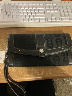 ETIENNE AIGNER CLUTCH