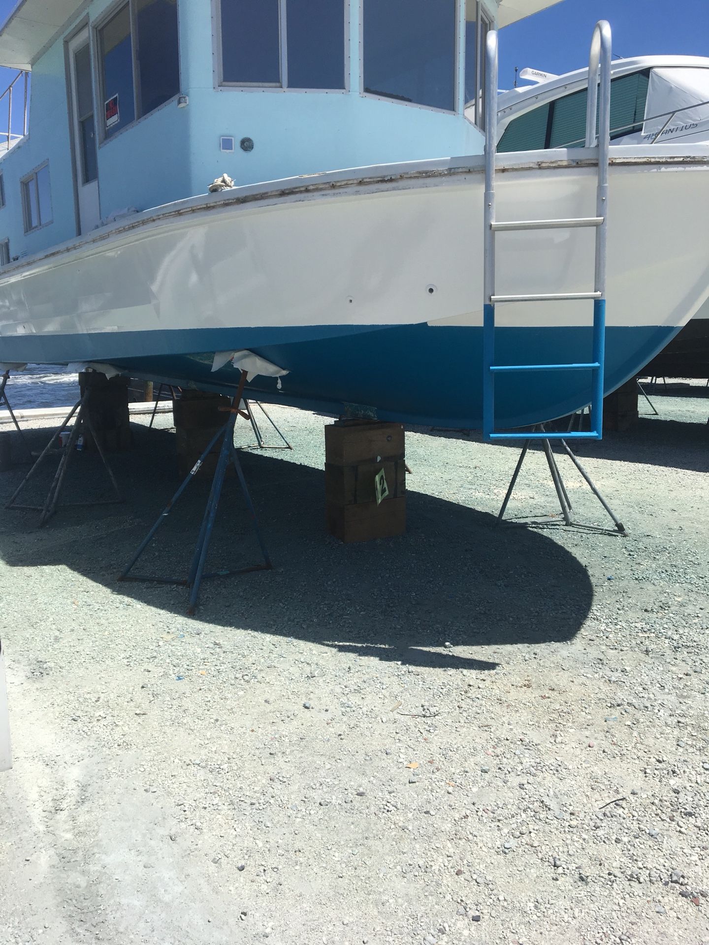 38’ Seagoing Houseboat
