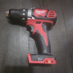 Milwaukee  drill m18