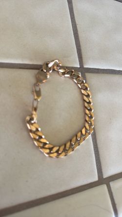 Ch 14k gold plated bracelet.