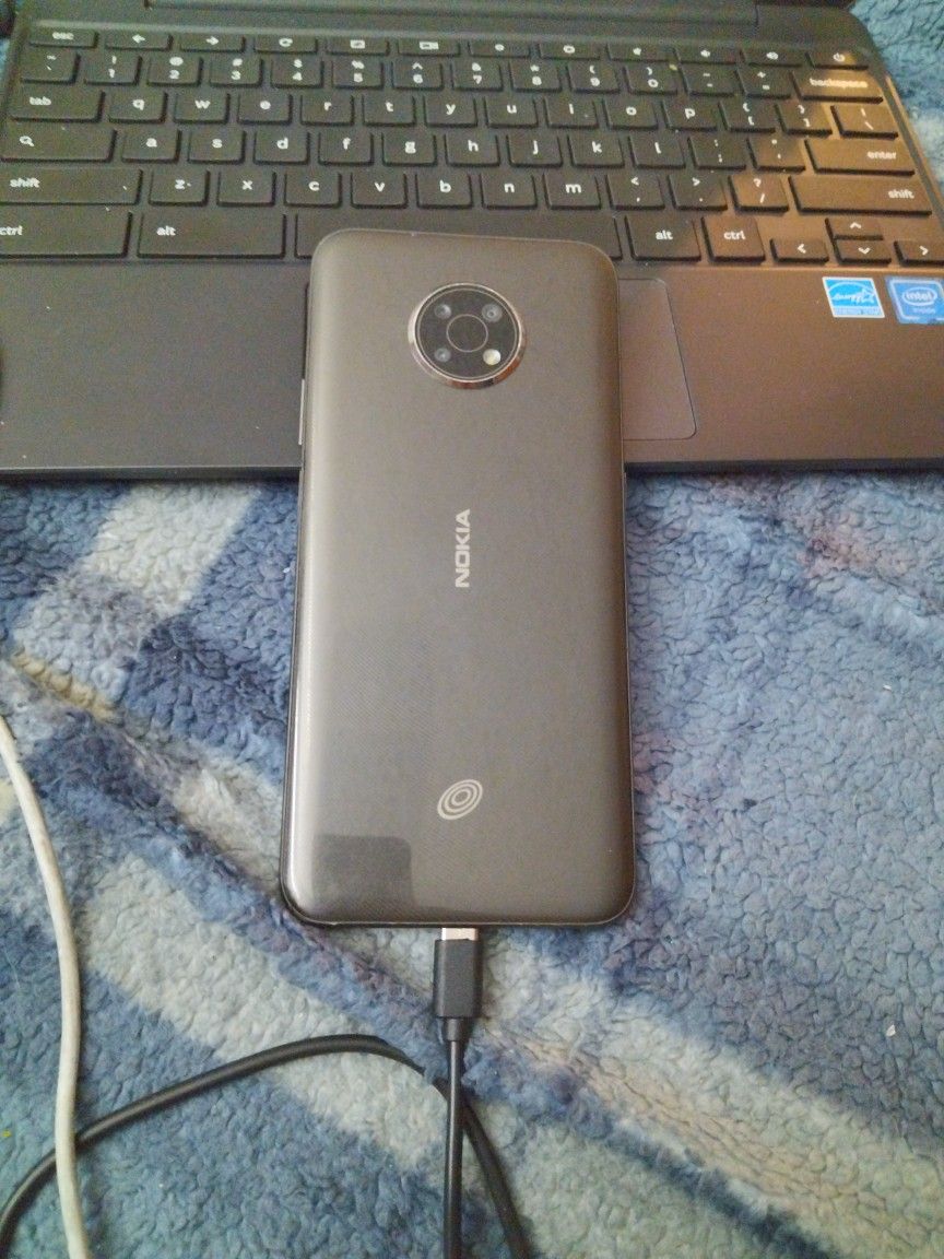 Nokia 300