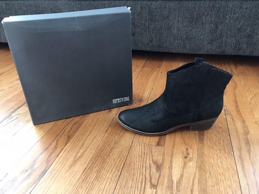 NIB Kenneth Cole Reaction Tale Spin Black Leather Ankle Booties Size 11 Western