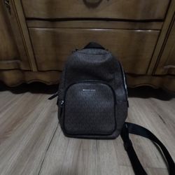 Michael Kors Cooper Sling Bag