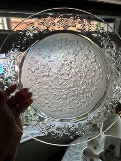 Princess house round fantasia platter 13 inches