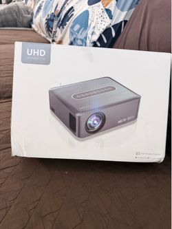 Smart wireless projector