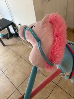 Horses to play toys