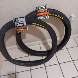 Maxxis Tires 27.5 New 