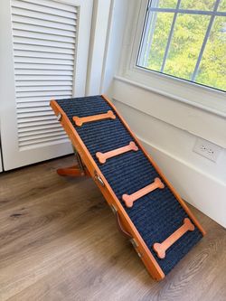 Small Dog Ramp for Couch Foldable, 7 Adjustable Height $55.00 (MSRP $65.99) OBO