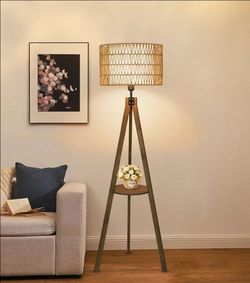 High Quality  Rattan Tripod Floor Lamp/See Photos For More Details / Open Box