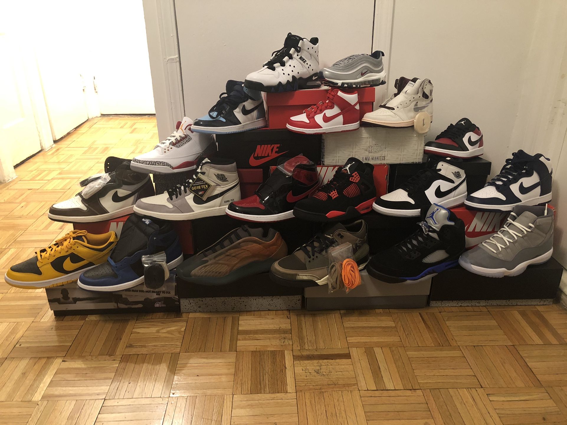 Jordan, Nike Dunks, Yeezy, Dunks, Nike