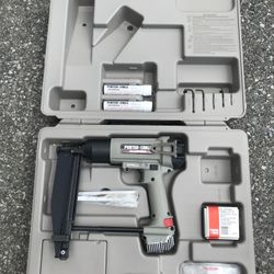 Porter Cable CO2  Nail Gun With Case