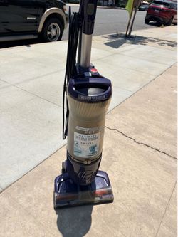 Hoover pet power drive vacuum