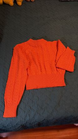 Sweater (size M)
