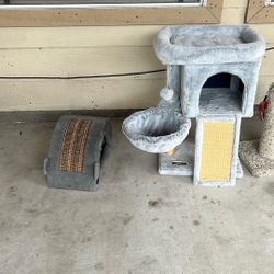 Cat Scratch. Cat Bed. 