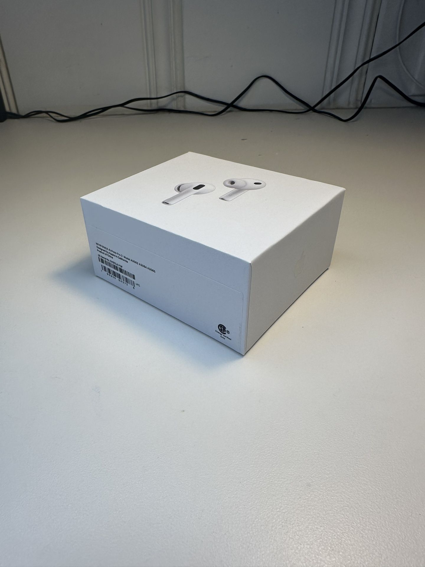 Apple AirPods Pro 3 BRAND NEW Wireless Earbuds