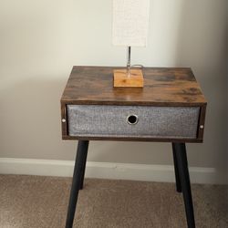 2 Bed Side Table & 2 Bed Side Lamps (3 Light Mode)