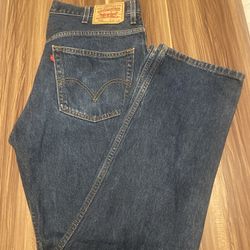Levi’s Jean Size 38x34                                          M