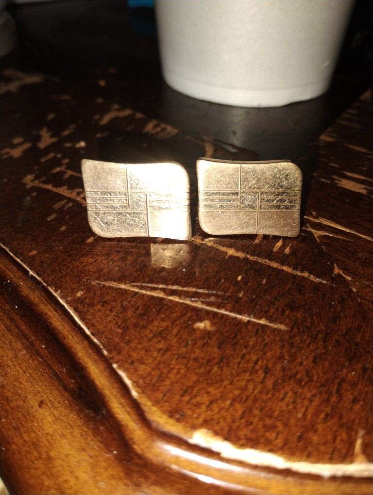 10k G.F. La Mode Cufflinks Asking $10 Obo
