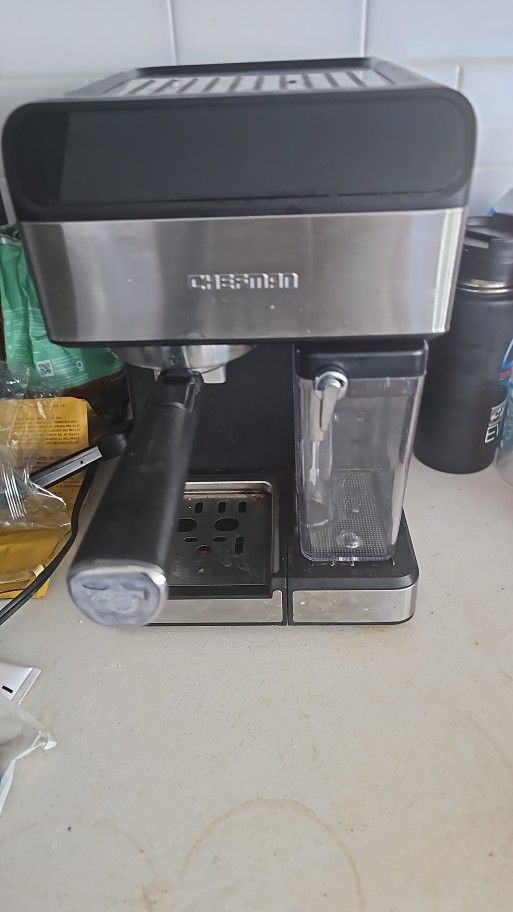 ESPRESSO MACHINE – $95
Brand: Chefman