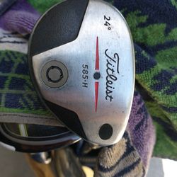 Titleist 585H 24 Degree Wood Golf Club