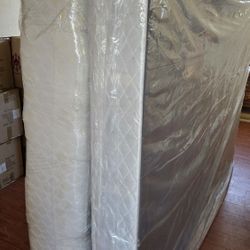Queen Mattress And Topper