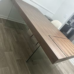 Yannick Dining Room Table