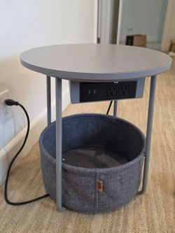 Visage nightstand with USB and power plugs