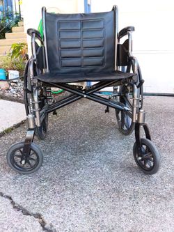 Tracer wheelchair