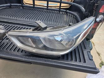 2019 Hyundai accent headlights assembly