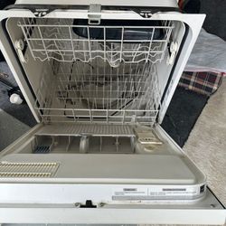 Whirlpool Dishwasher