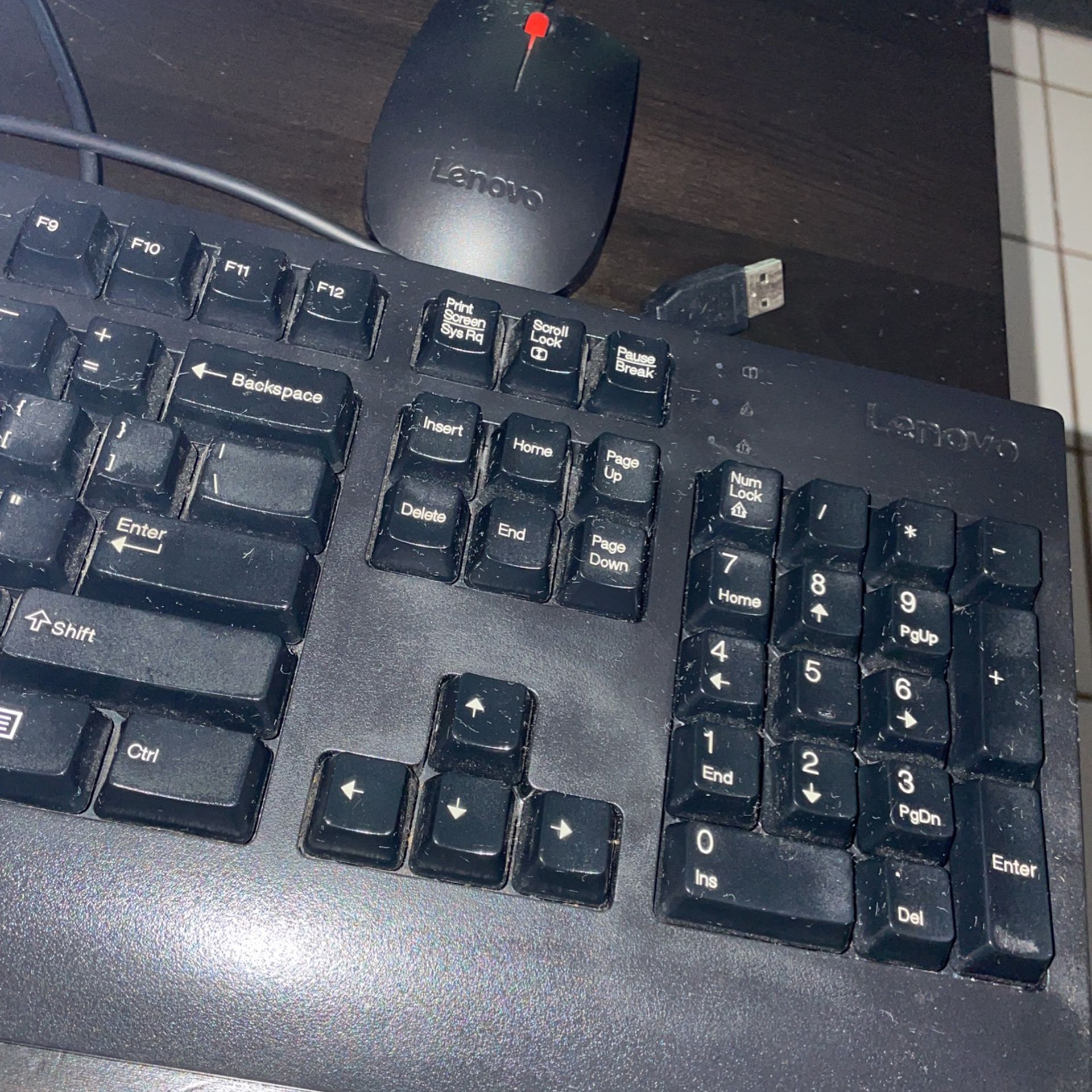 Lenovo - Keyboard / Mouse