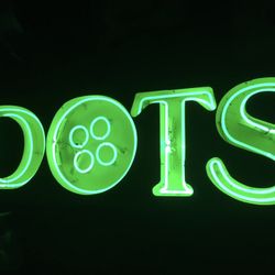 Vintage DOTS neon sign  Great condition   