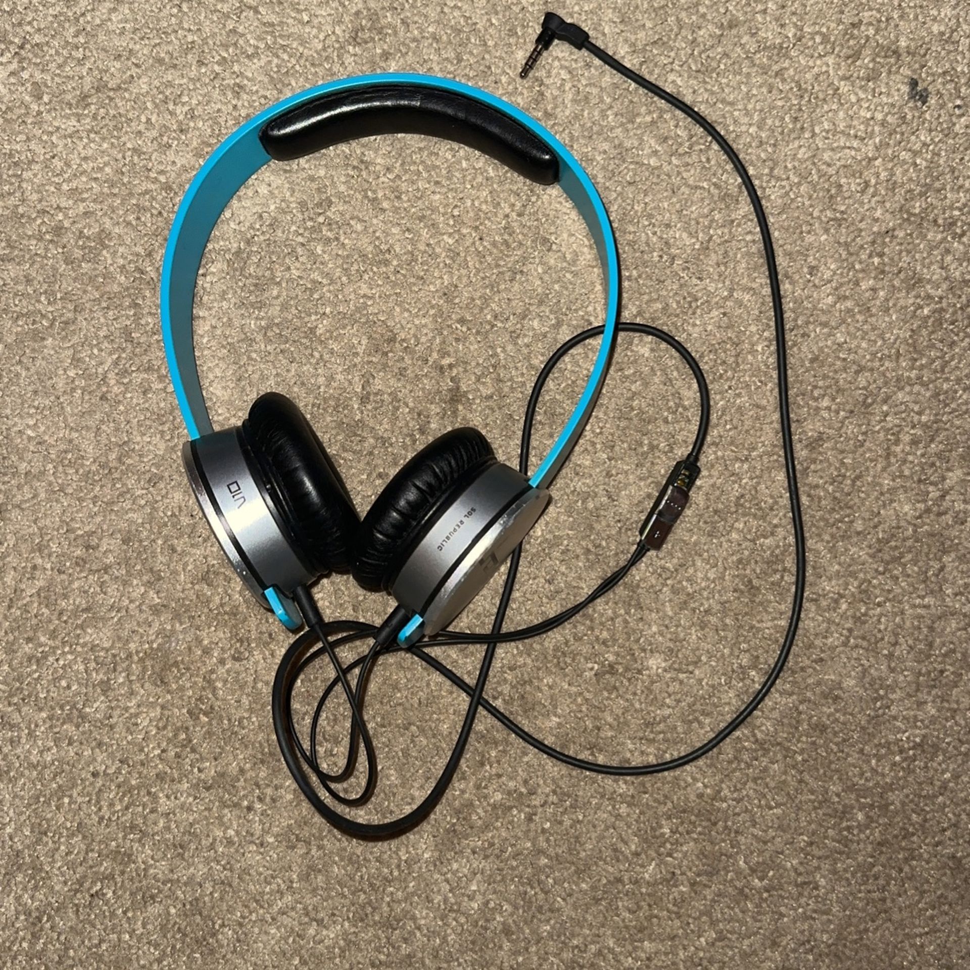 Sol Republic V10 Headphones