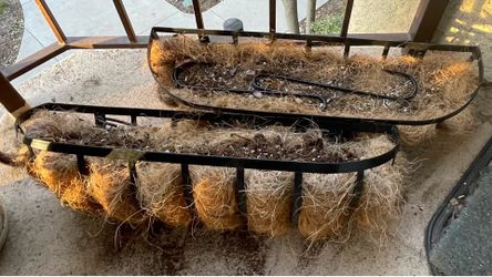 🌸Pending Pickup🌸Two Metal Planter Boxes with Coco Liners