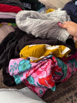 Women’s clothing size large/xl