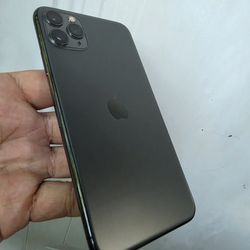 ✅️Iphone 11 Pro Max 
Unlocked