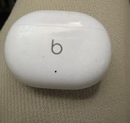 Beats Studio Buds