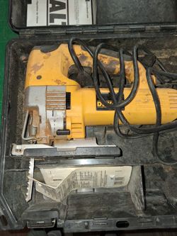DEWALT 5.8-Amp Variable Speed Orbital Jigsaw (Model DW321)