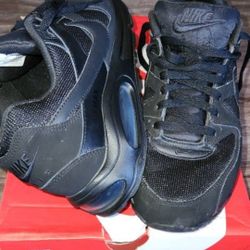 Nike Air Max Command Shoes 