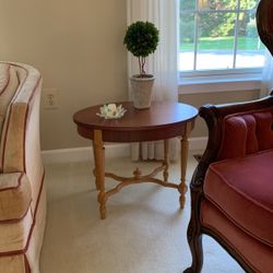 Accent table