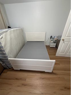 Full size bed free
