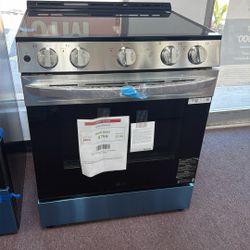 Stove Slide In New 🆕 1 Year Warranty 