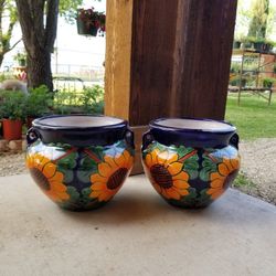 TALAVERA SUNFLOWER Clay Pots, Planters. Plants. $45 Cada Una