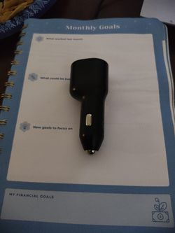 This is a Samsung Super Fast Dual Car Charger